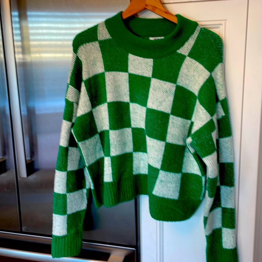 Large/XLarge green and white checked sweater